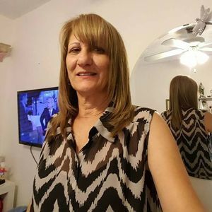 Meet your Posher, Carmen luisa